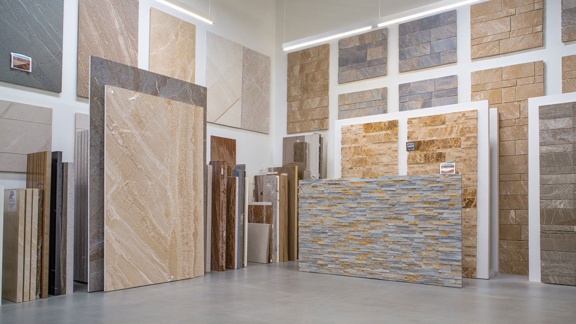 سنگ طبیعی یا سنگ مصنوعی